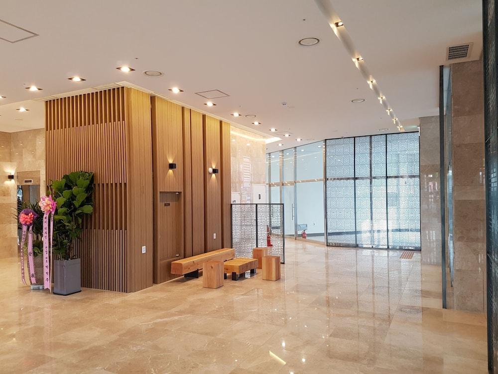 The First Stay Hotel Seúl Exterior foto